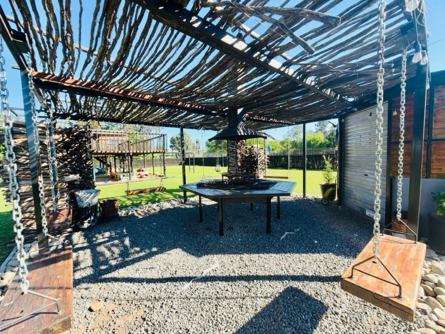 4 Bedroom Property for Sale in Roodewal Free State